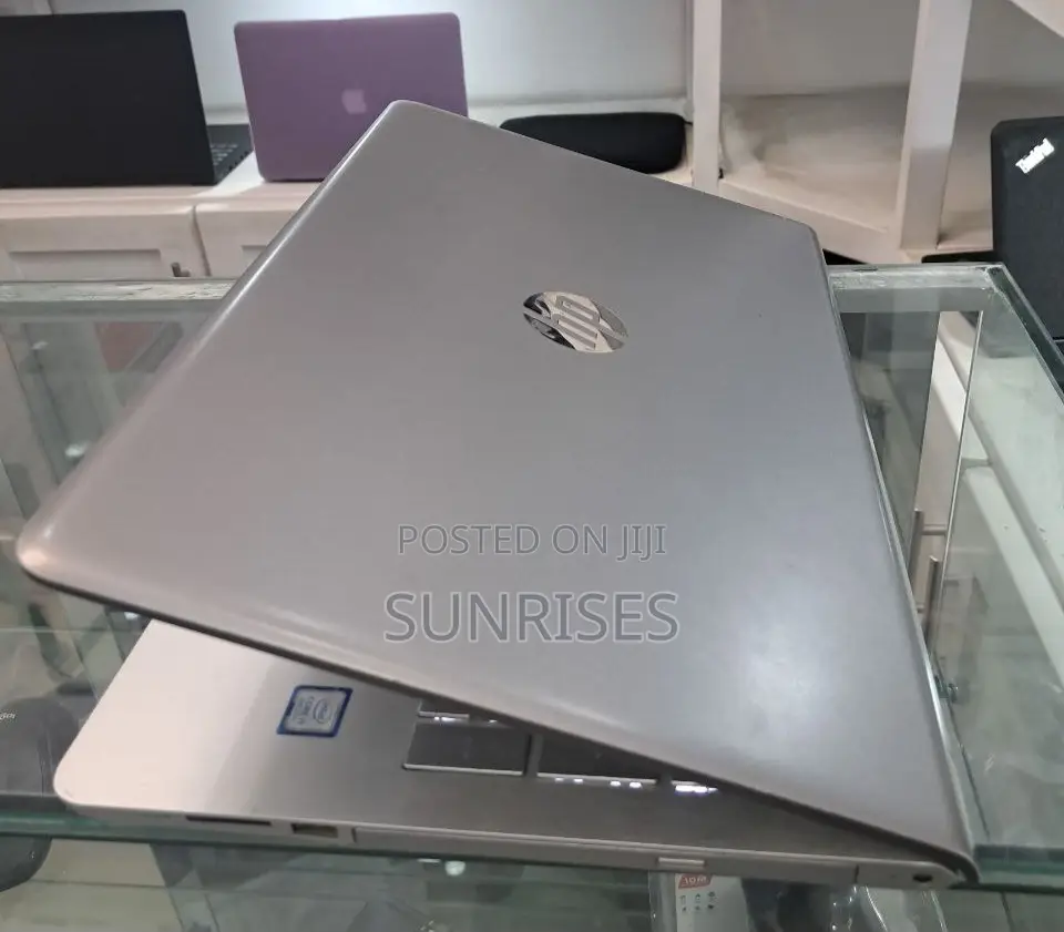 New Laptop HP Pavilion 15 12GB Intel Core I5 SSD 1.5T