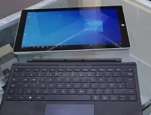 New Laptop Microsoft Surface 4GB Intel Core I5 SSD 128GB