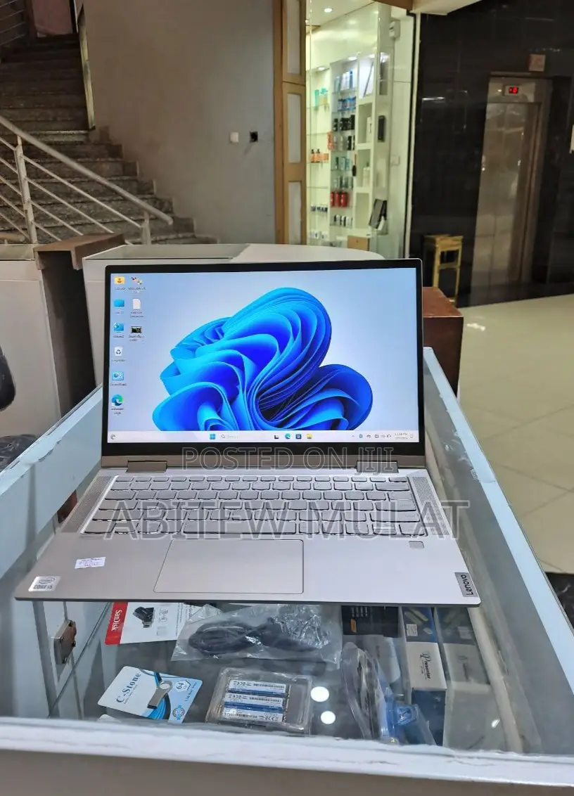 New Laptop Lenovo Yoga C740 8GB Intel Core I5 SSD 512GB