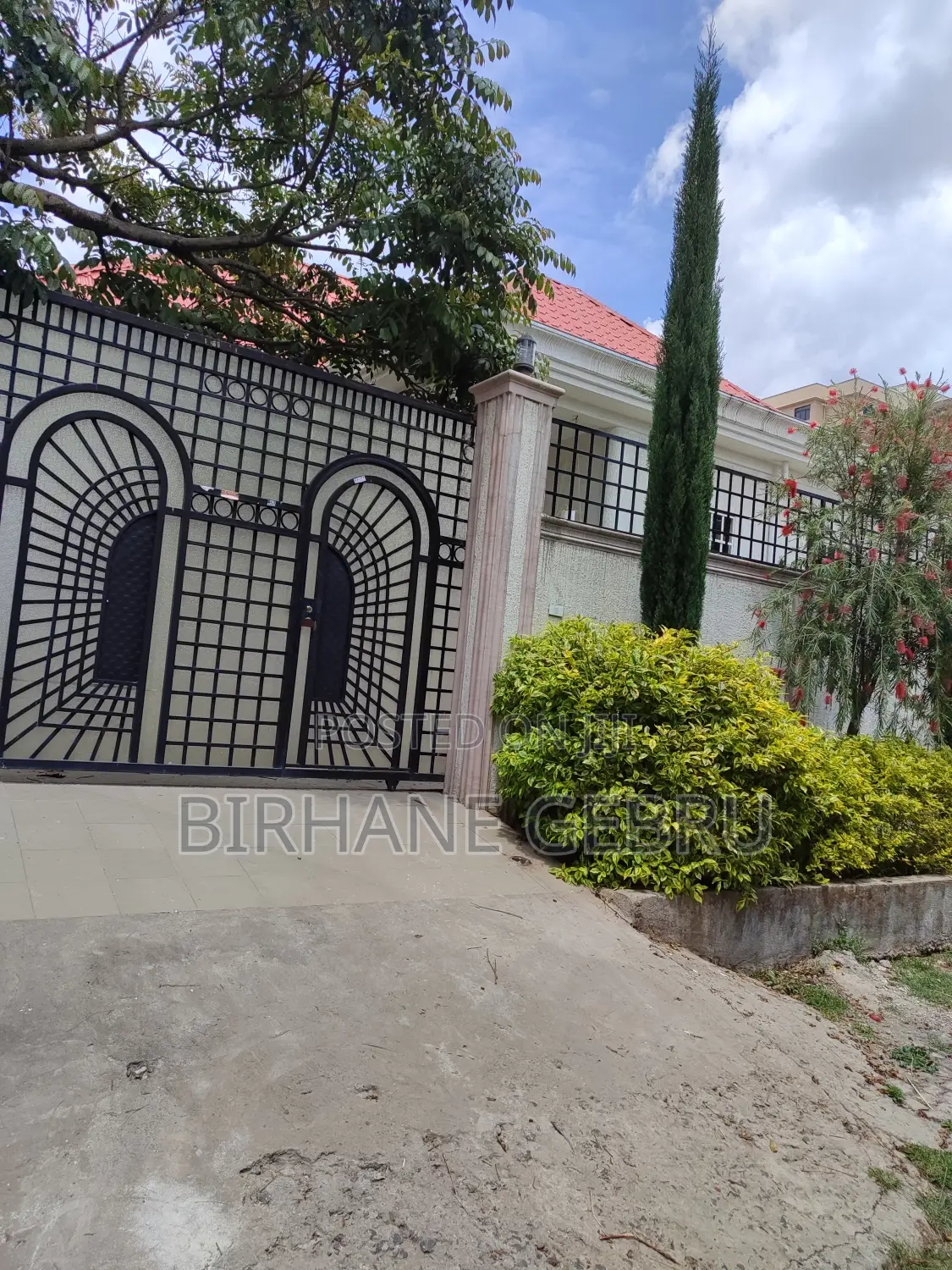 5bdrm Villa in Villa House Rent, Bole for rent