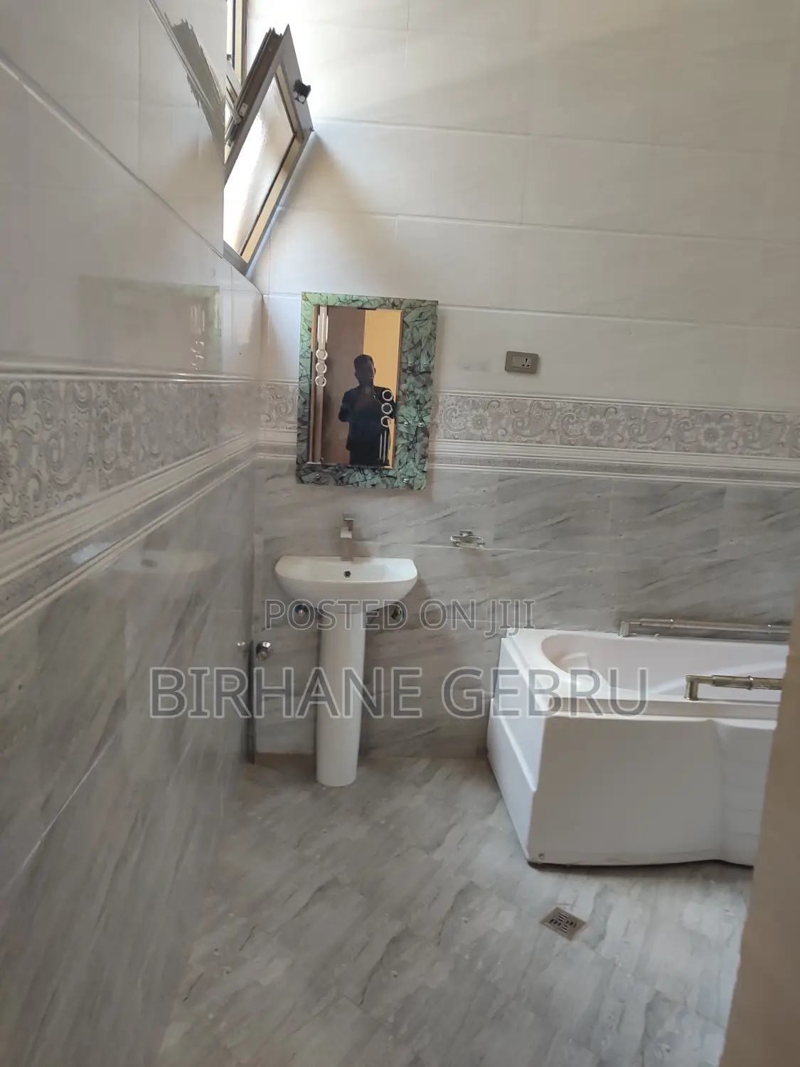 5bdrm Villa in Villa House Rent, Bole for rent