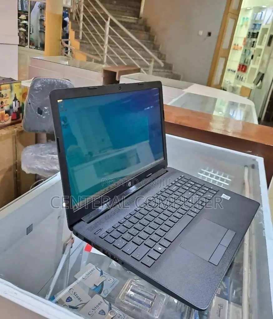 New Laptop HP Stream Notebook 8GB Intel Core I5 HDD 1T