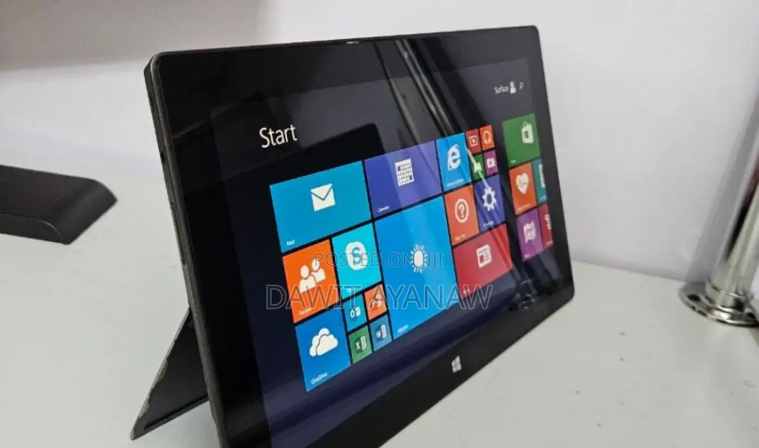 New Microsoft Surface 32 GB White