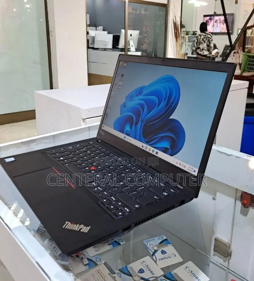 New Laptop Lenovo Thinkpad T490s 16GB Intel Core I7 SSD 512GB