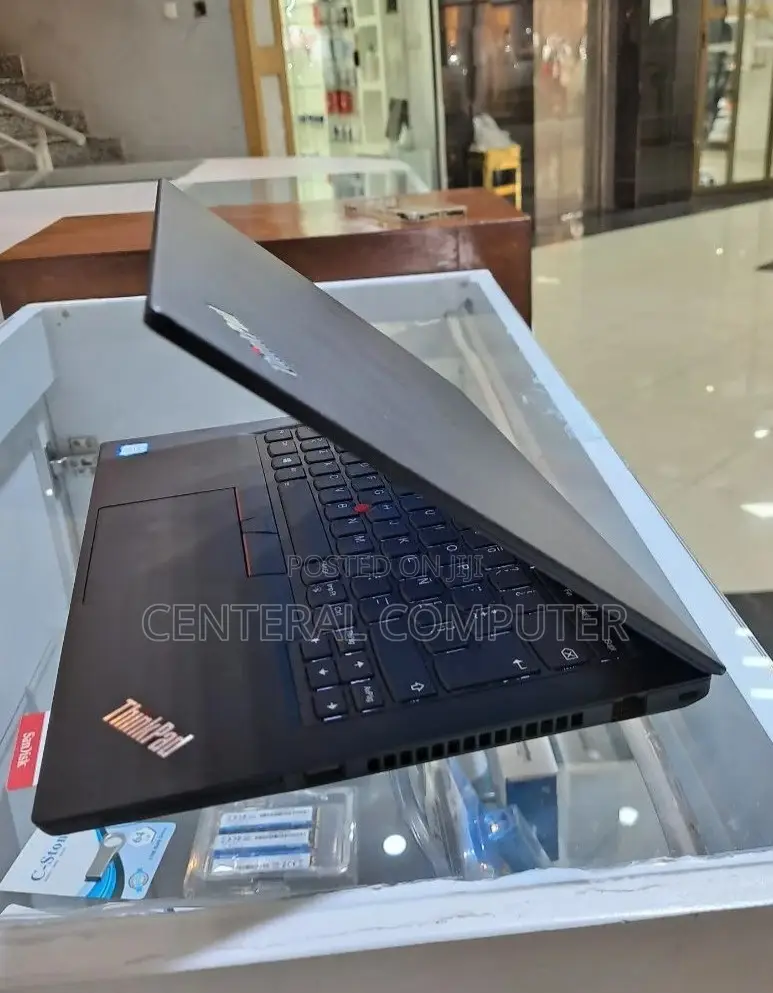 New Laptop Lenovo Thinkpad T490s 16GB Intel Core I7 SSD 512GB