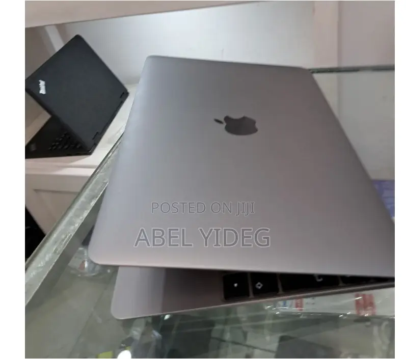 New Laptop Apple MacBook Pro 2017 8GB Intel Core I5 SSD 512GB