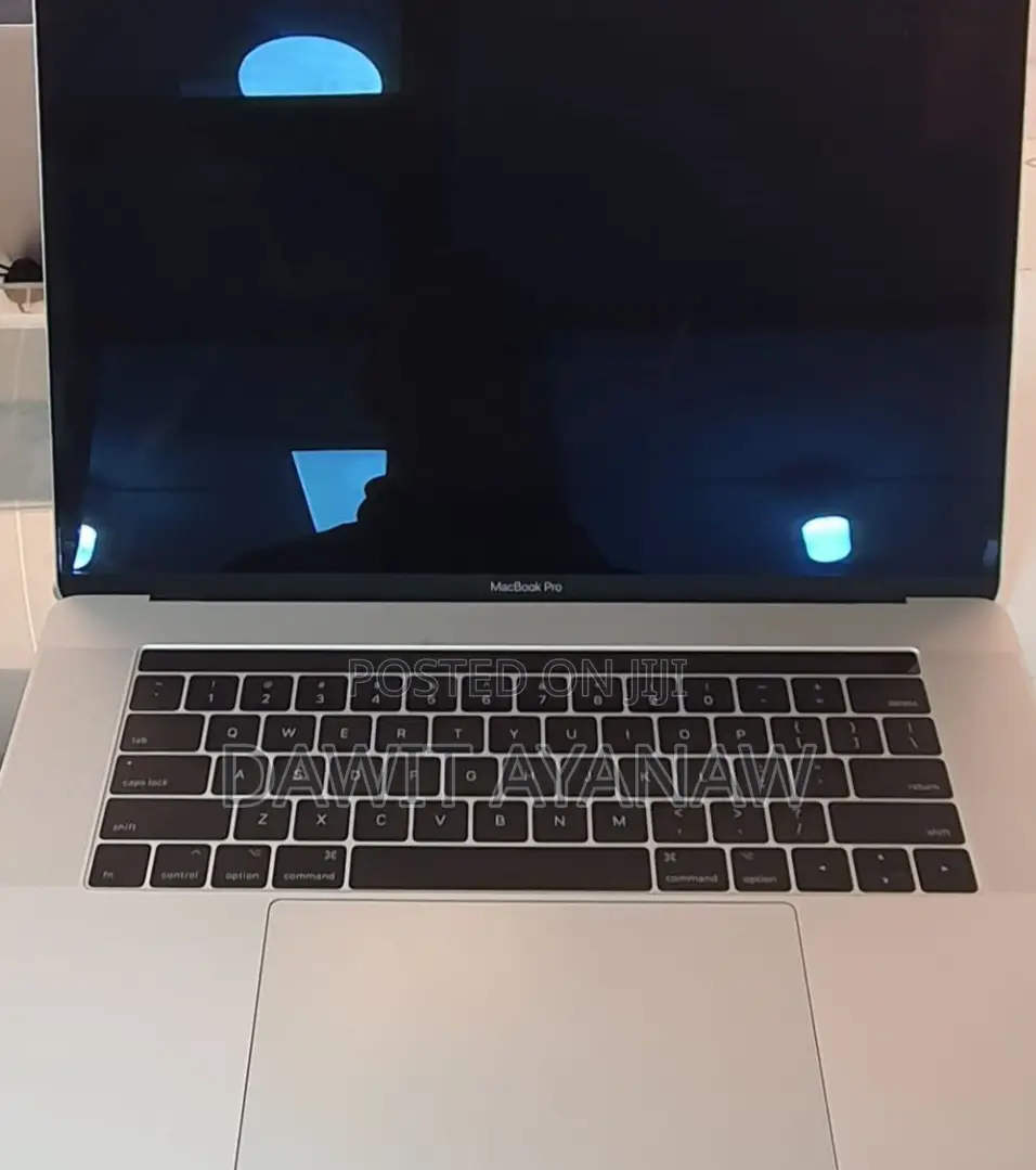New Laptop Apple MacBook Pro 2018 16GB Intel Core i7 SSD 512GB