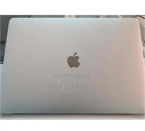 New Laptop Apple MacBook Pro 2018 16GB Intel Core I7 SSD 512GB