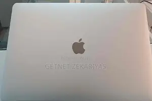 New Laptop Apple MacBook Pro 2018 16GB Intel Core i7 SSD 512GB