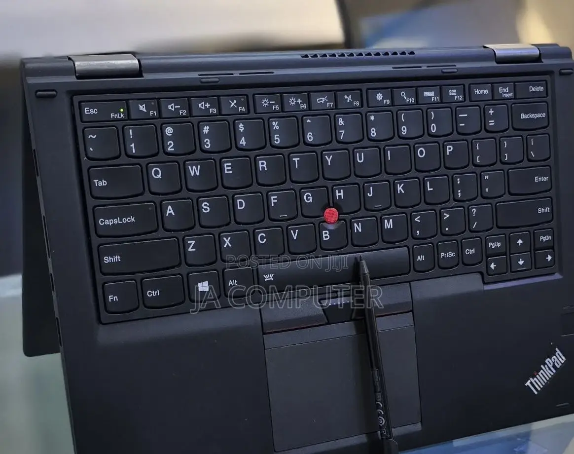 New Laptop Lenovo Yoga 260 8GB Intel Core I5 SSD 512GB