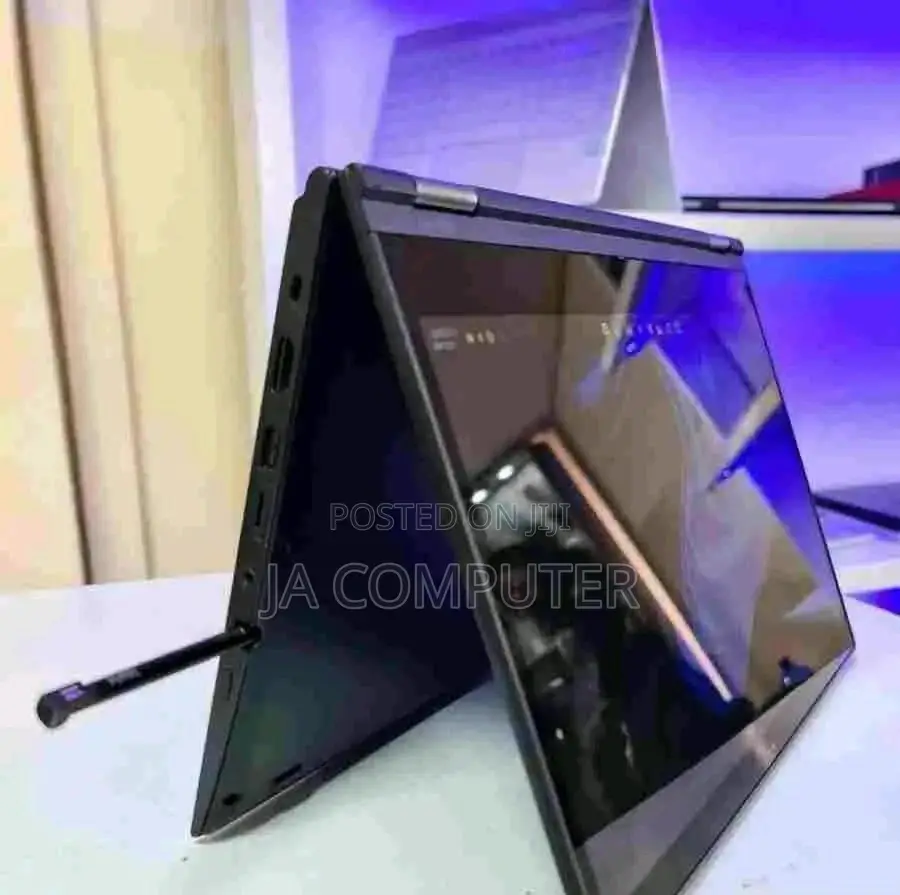 New Laptop Lenovo Yoga 260 8GB Intel Core I5 SSD 512GB