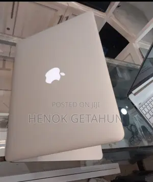 New Laptop Apple MacBook Pro 2017 8GB Intel Core i5 SSD 128GB