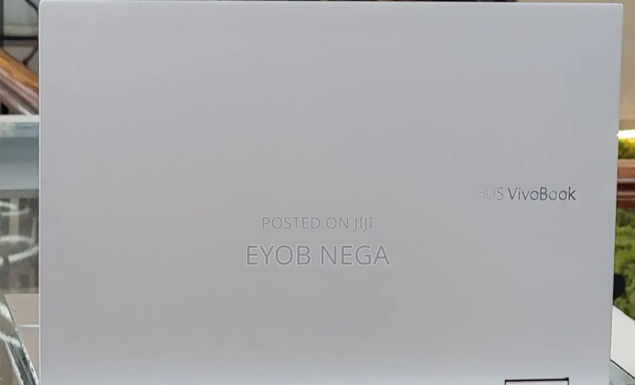 New Laptop Asus VivoBook S300CA 8GB Intel Core I5 SSD 512GB