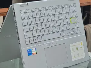 New Laptop Asus VivoBook S300CA 8GB Intel Core I5 SSD 512GB