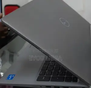 New Laptop Dell Latitude 5529 16GB Intel Core I5 SSD 512GB