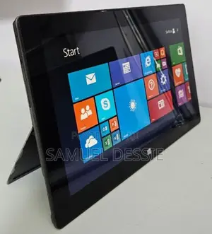 Laptop Microsoft Surface 2GB SSD 32GB