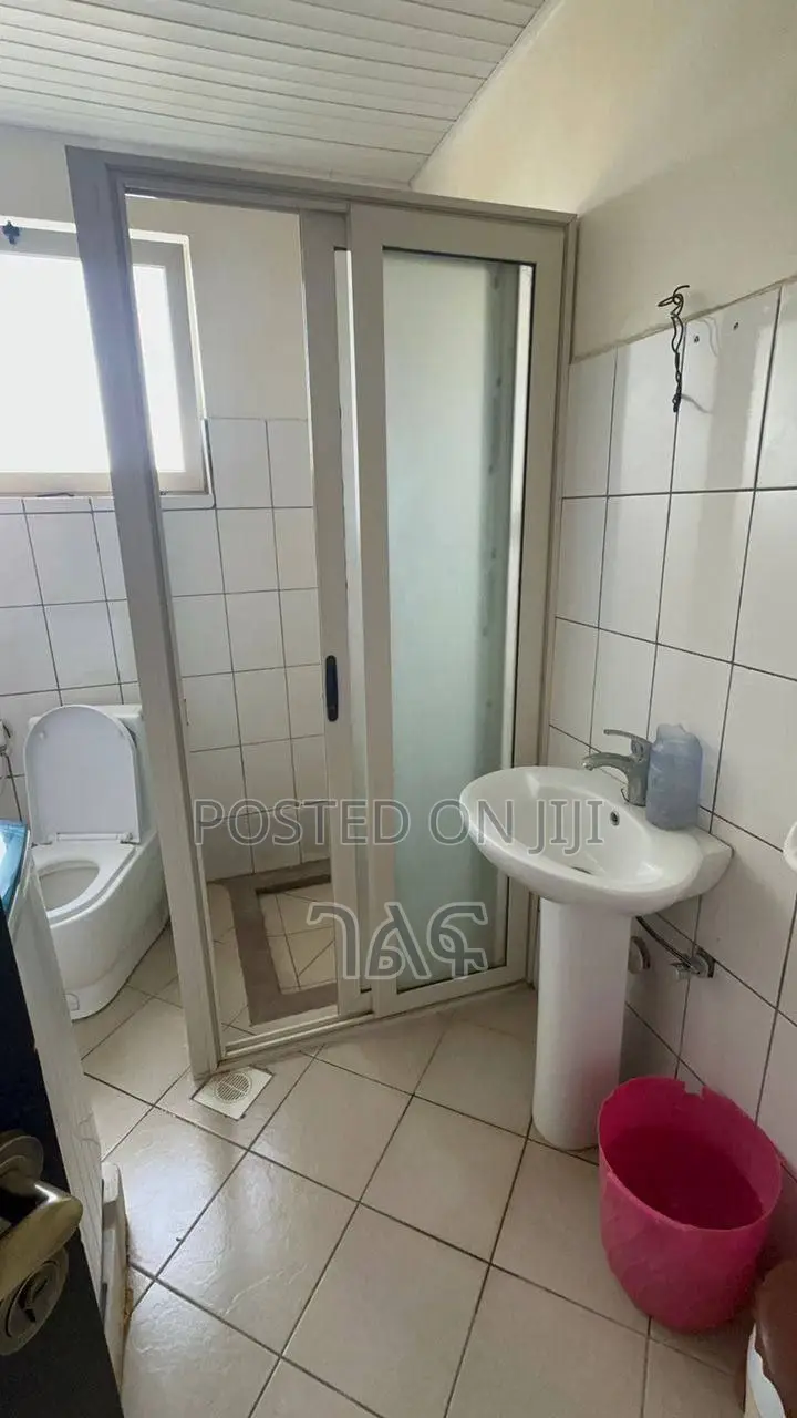 3bdrm Apartment in አያት ሃይሌ ሪልስቴት ቅንጡ, Bole for sale