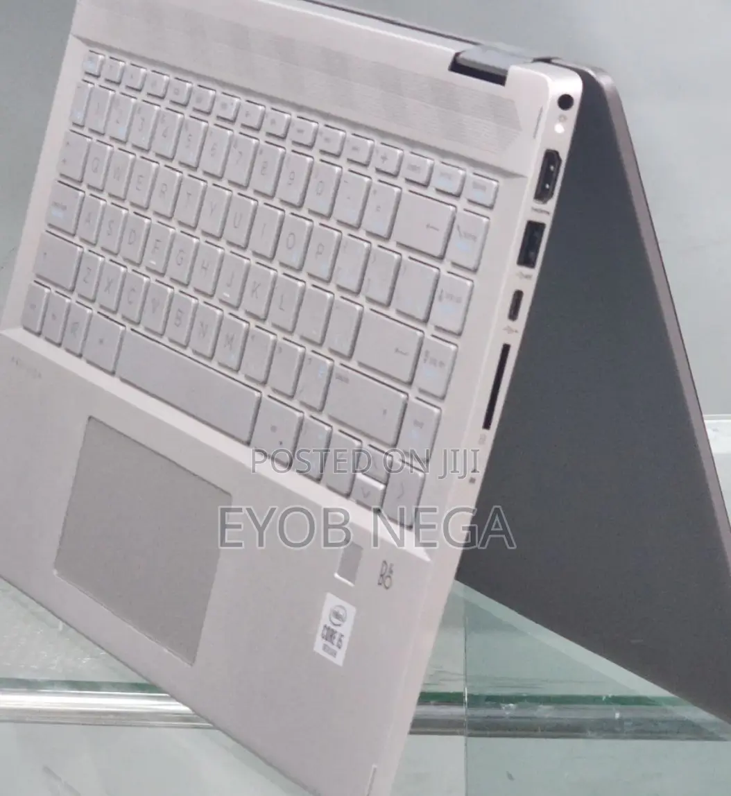 New Laptop HP Pavilion 15 8GB Intel Core I7 SSD 256GB