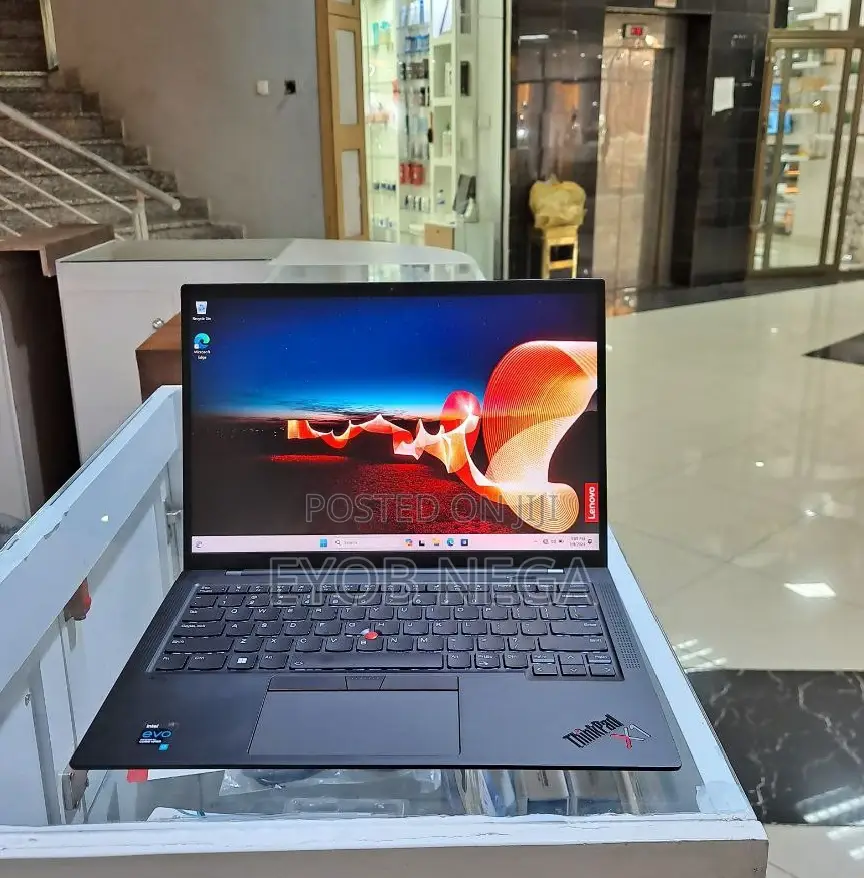 New Laptop Lenovo ThinkPad X1 Carbon 16GB Intel Core I7 SSD 512GB