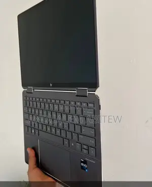 New Laptop HP Spectre X360 16GB Intel Core I7 SSD 512GB