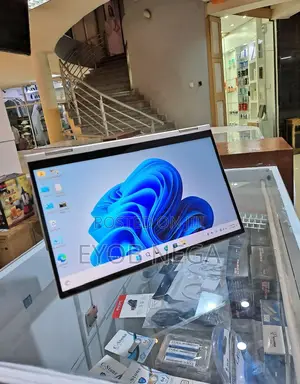 New Laptop Lenovo Yoga C740 8GB Intel Core I5 SSD 512GB