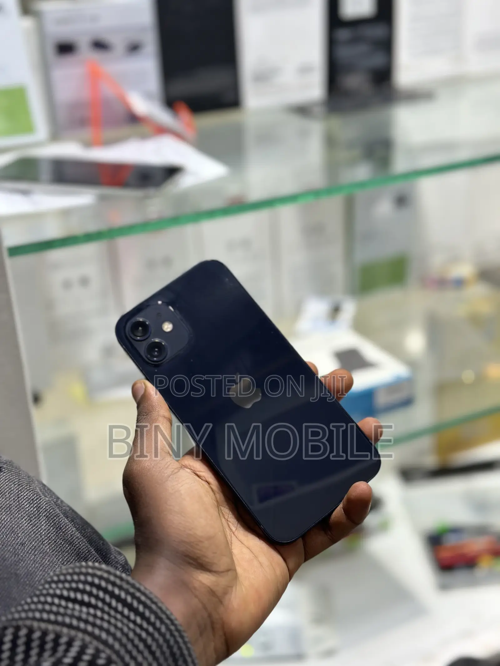 Apple iPhone 12 64 GB Black