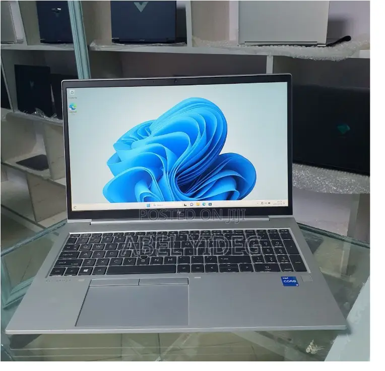 New Laptop HP EliteBook 850 G8 8GB Intel Core I5 SSD 512GB
