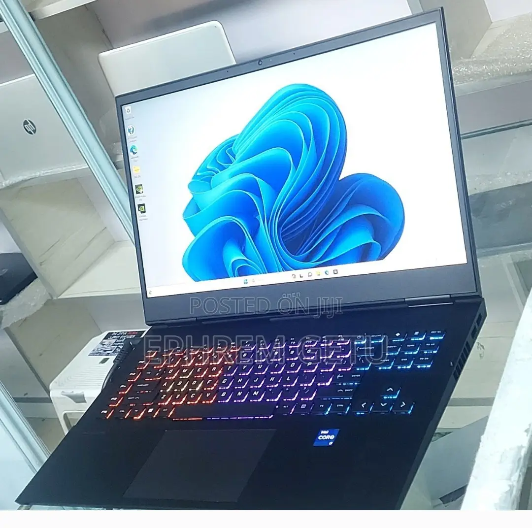 New Laptop HP Omen 17 16GB Intel Core I7 SSD 1T