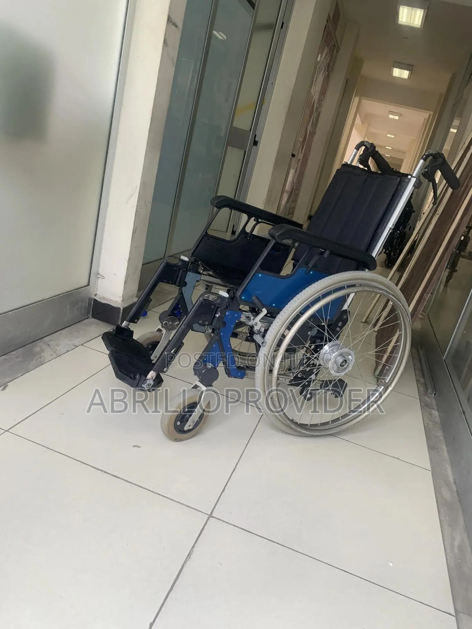 Medical Blue Streak Wheelchair|Wheelchair|Wheelchair|Used