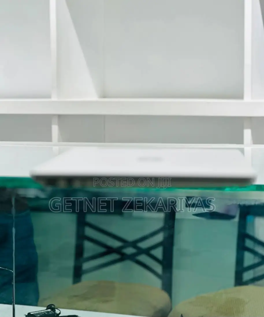 New Laptop Microsoft Surface 2 16GB Intel Core I7 SSD 512GB