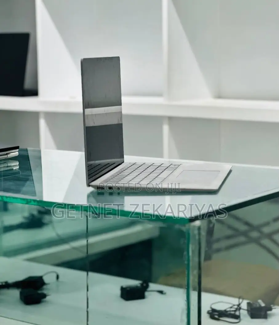 New Laptop Microsoft Surface 2 16GB Intel Core I7 SSD 512GB