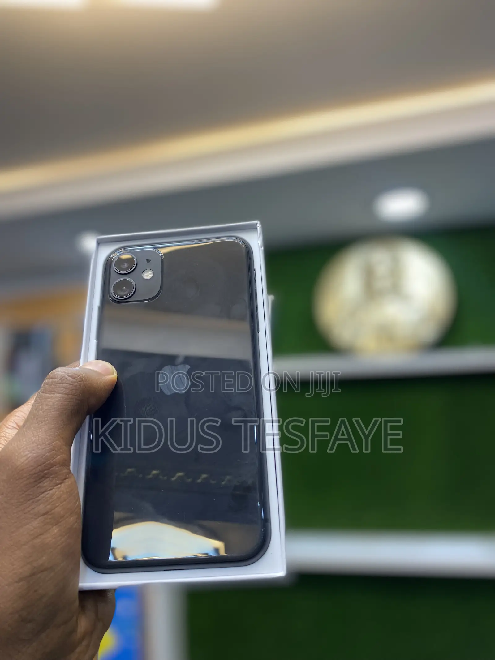 New Apple iPhone 11 128 GB Black