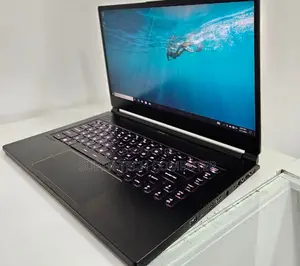 New Laptop MSI GS65 Stealth Thin 8RF 32GB Intel Core I7 SSD 512GB