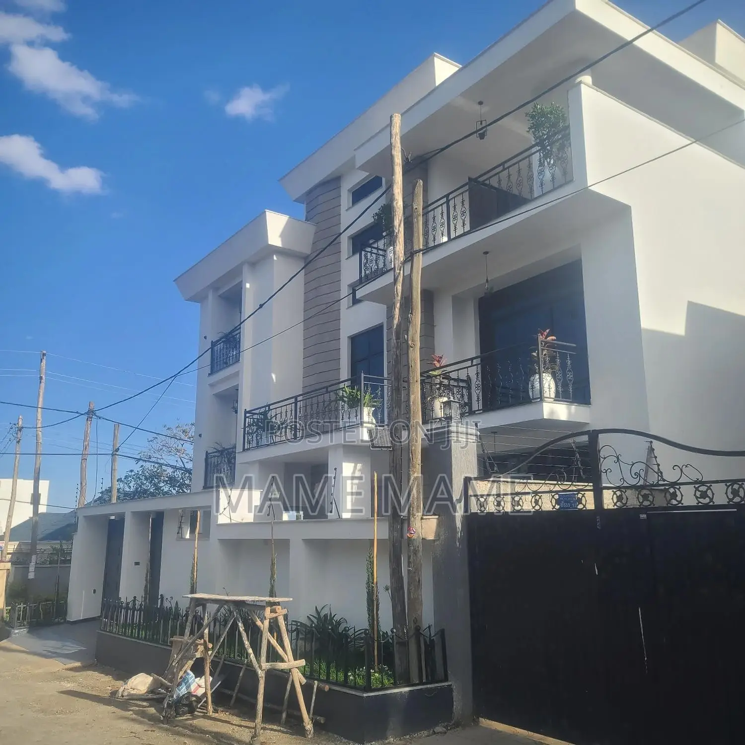 9bdrm House in Addis Abeba, Bole for sale