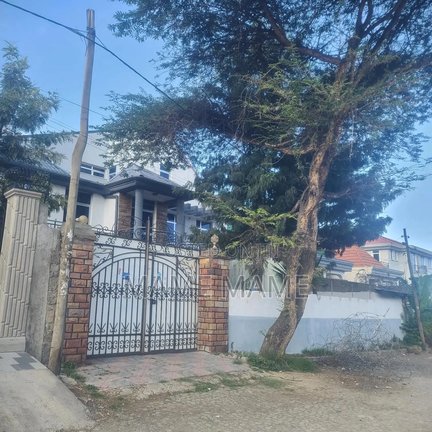 6bdrm House in Addis Abeba, Bole for sale