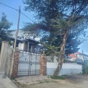 6bdrm House in Addis Abeba, Bole for sale