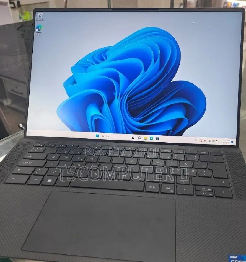 New Laptop Dell Precision 5550 32GB Intel Core I7 SSD 512GB