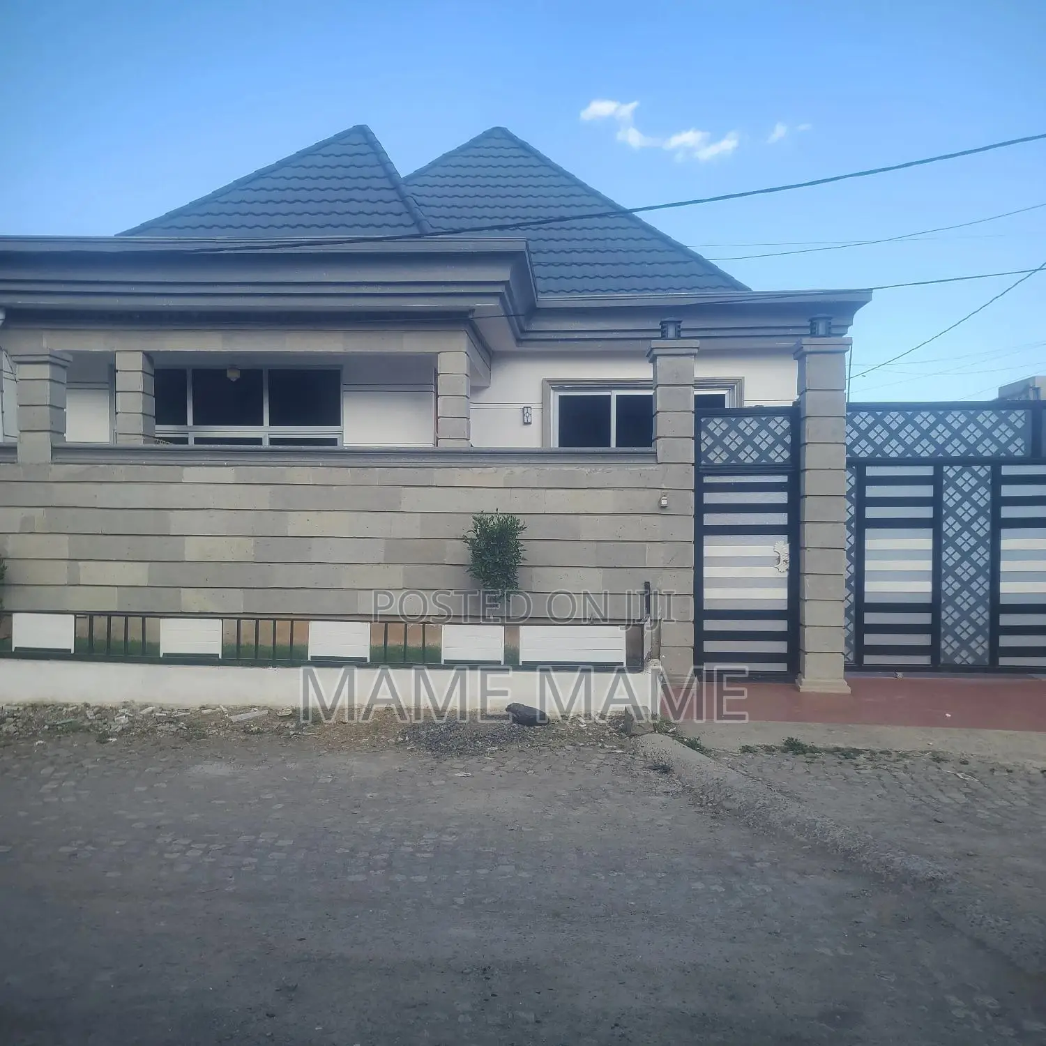 4bdrm Villa in Addis Abeba, Bole for sale