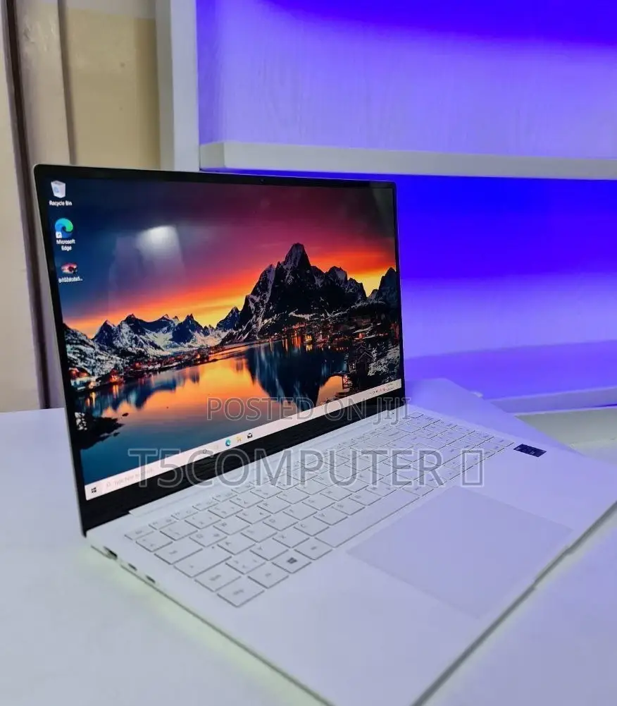 New Samsung Galaxy Book3 Pro 360 16" 16GB Intel Core I7 SSD 512GB