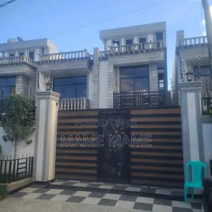 7bdrm House in Addis Abeba, Bole for sale