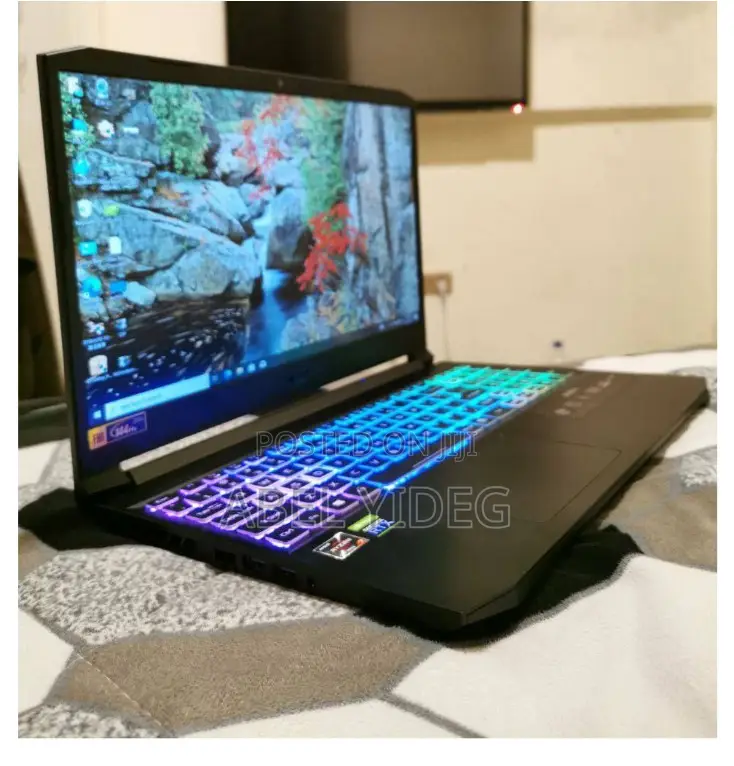 New Laptop Acer NITRO 5 16GB AMD Ryzen 7 SSD 512GB