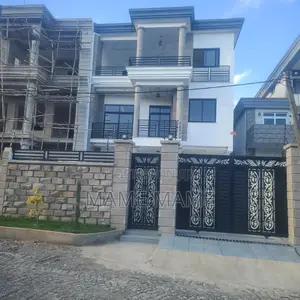 7bdrm House in Addis Abeba, Bole for sale
