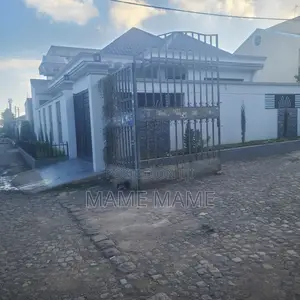 4bdrm Villa in Addis Abeba, Bole for sale
