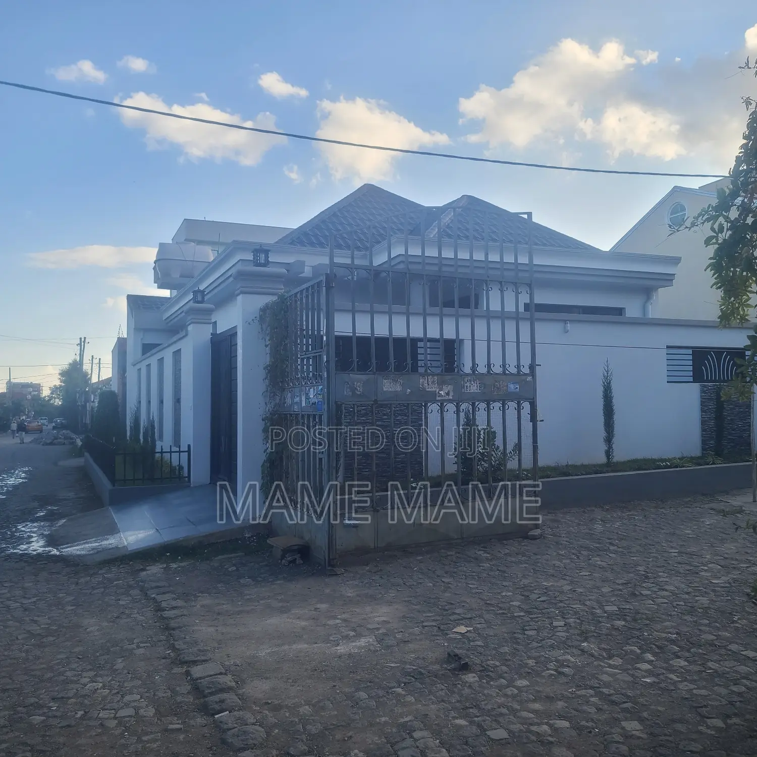 4bdrm Villa in Addis Abeba, Bole for sale