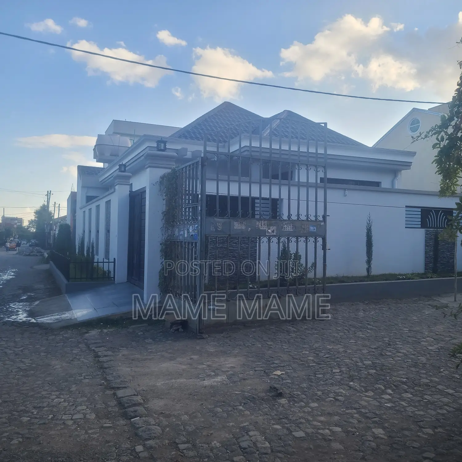 4bdrm Villa in Addis Abeba, Bole for sale