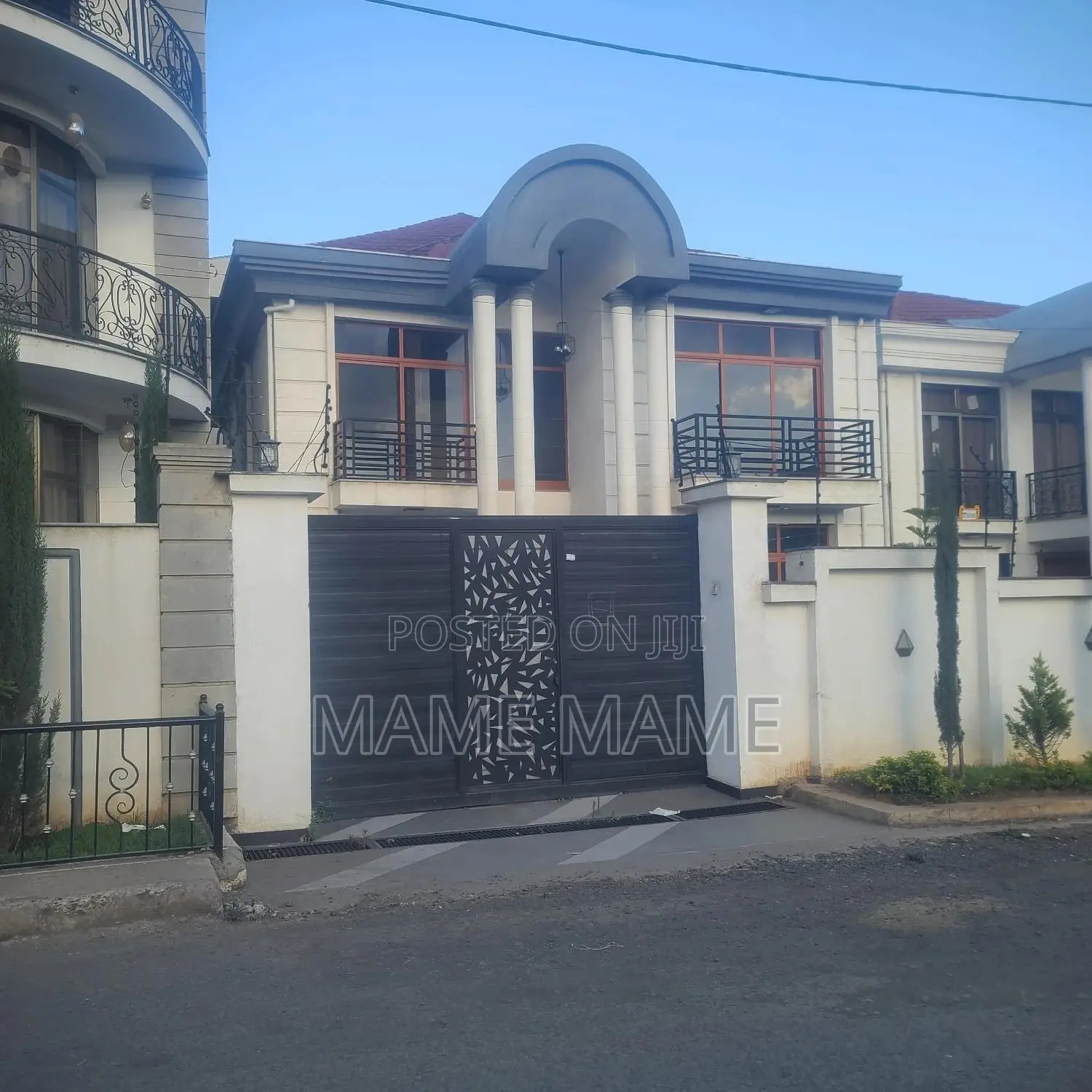 7bdrm House in Addis Abeba, Bole for sale