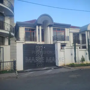 7bdrm House in Addis Abeba, Bole for sale