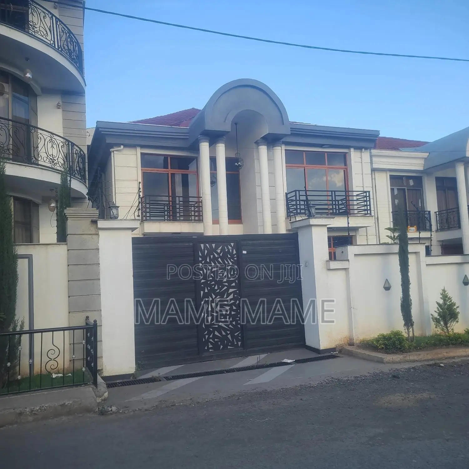 7bdrm House in Addis Abeba, Bole for sale