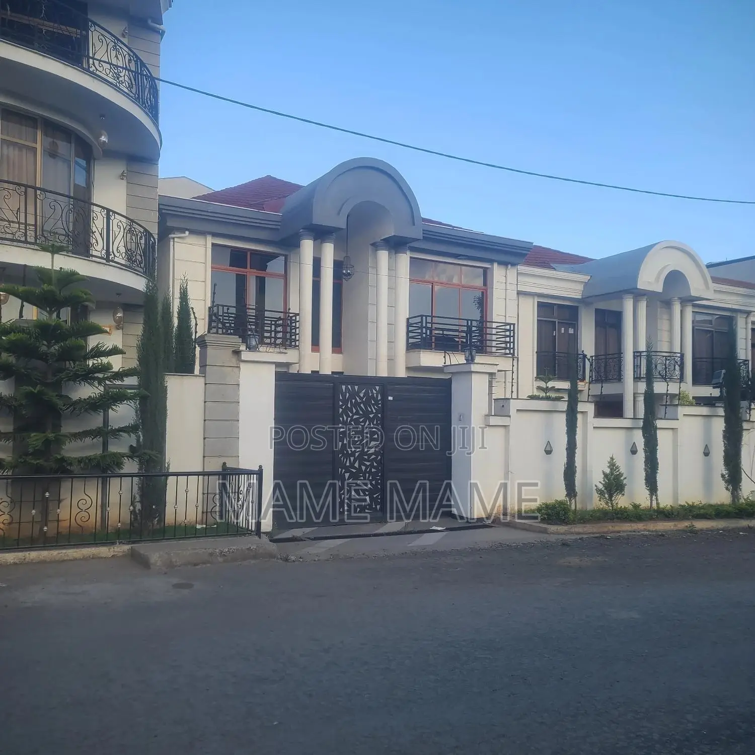 7bdrm House in Addis Abeba, Bole for sale