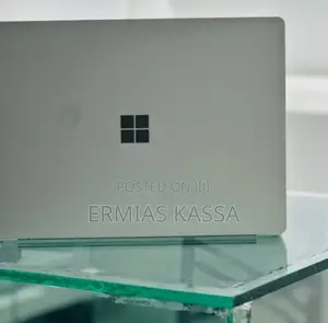 New Laptop Microsoft Surface Laptop 2 16GB Intel Core I7 SSD 512GB